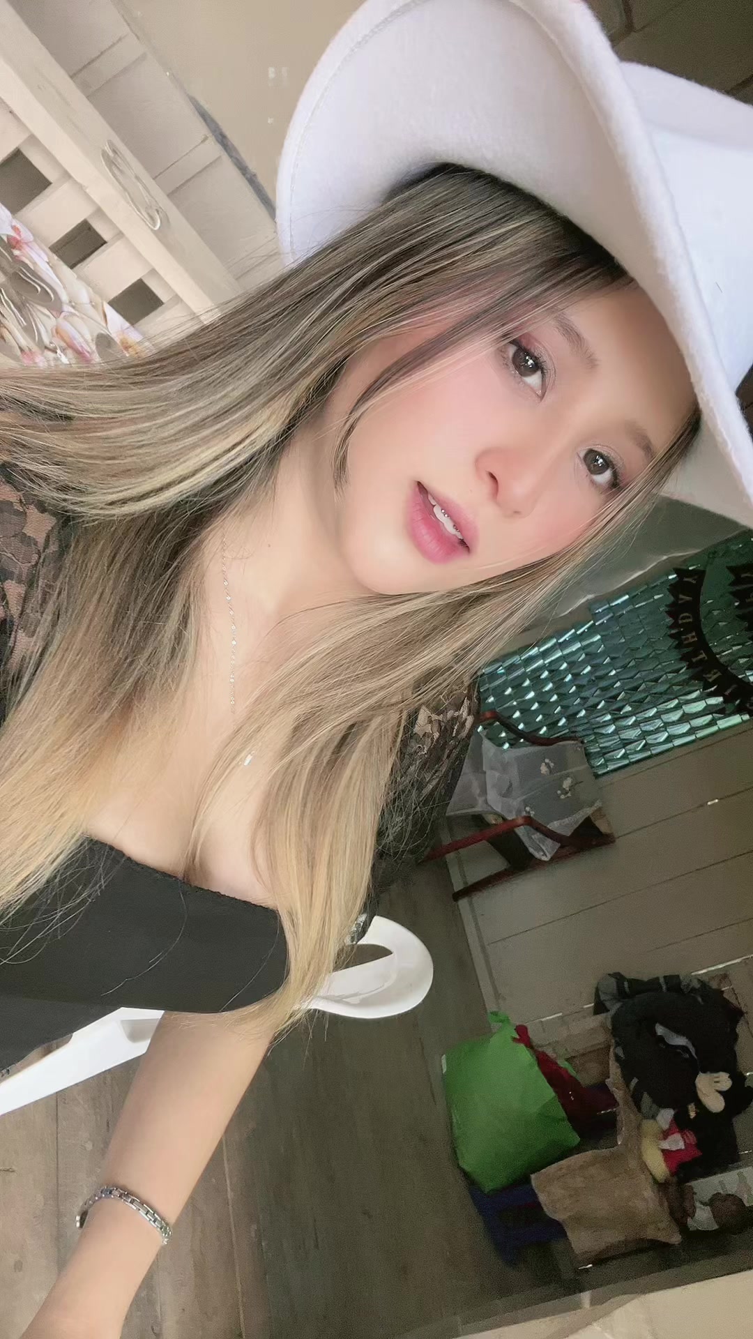 @Andrea Lagos