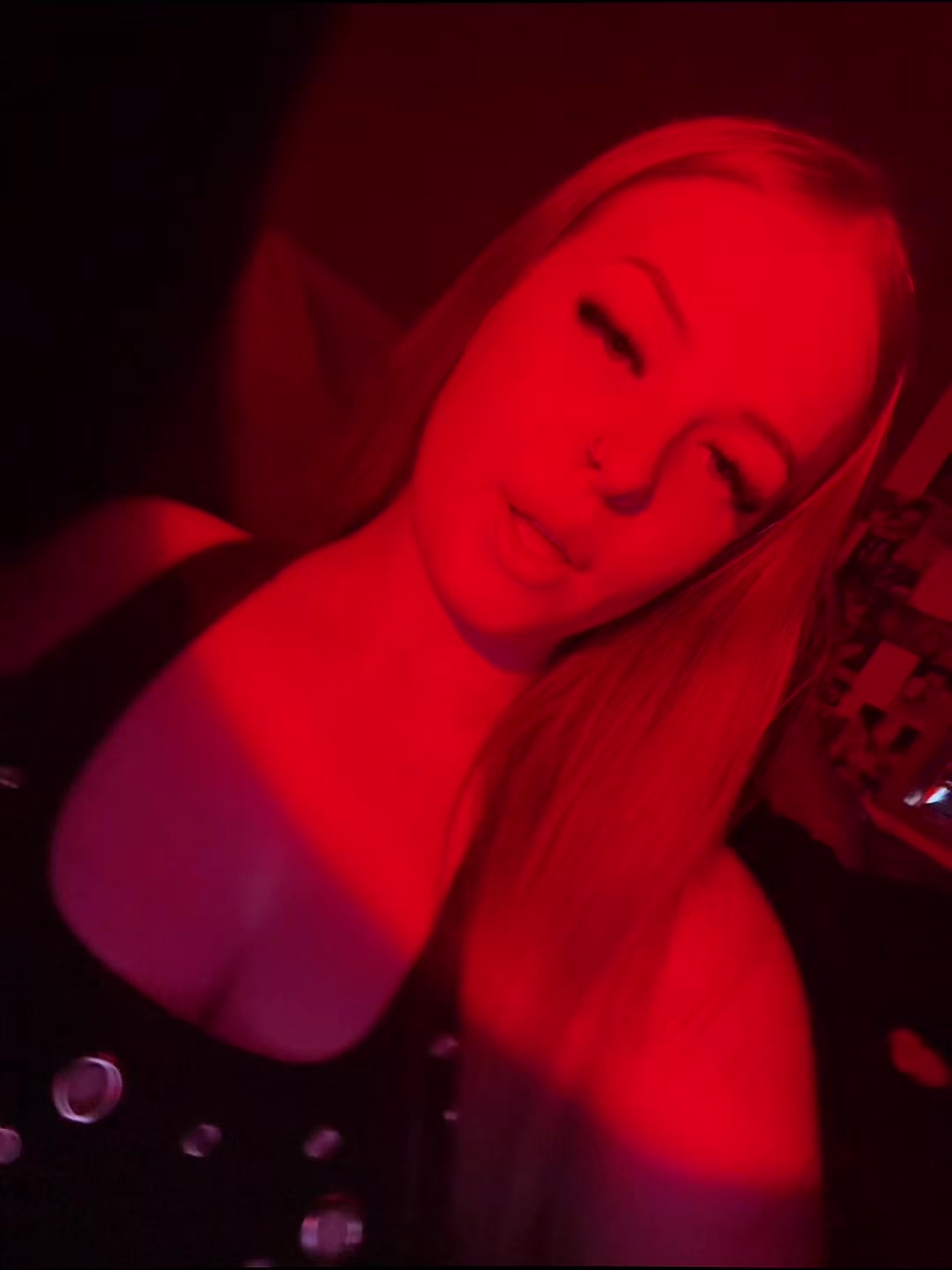 @Eden Brown🖤🍒