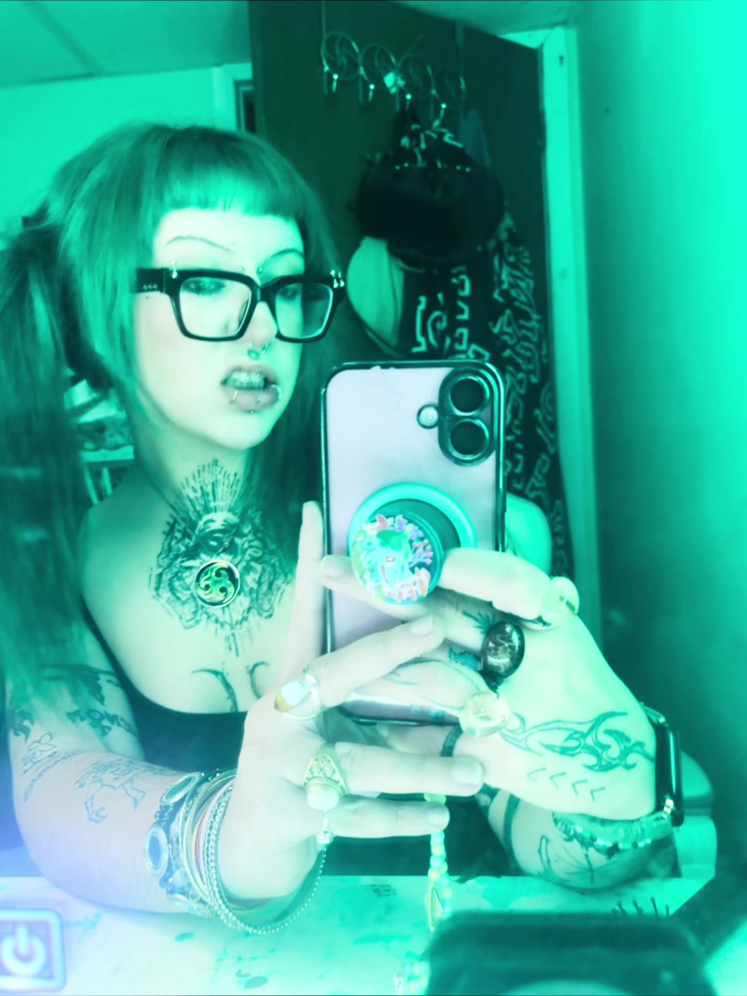 @BILLIE MAZE HERE