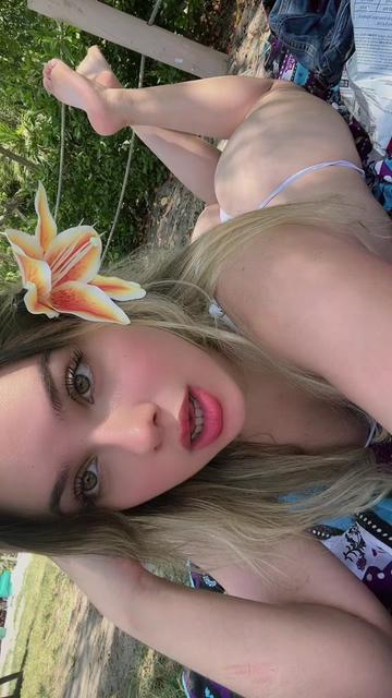 @Ela