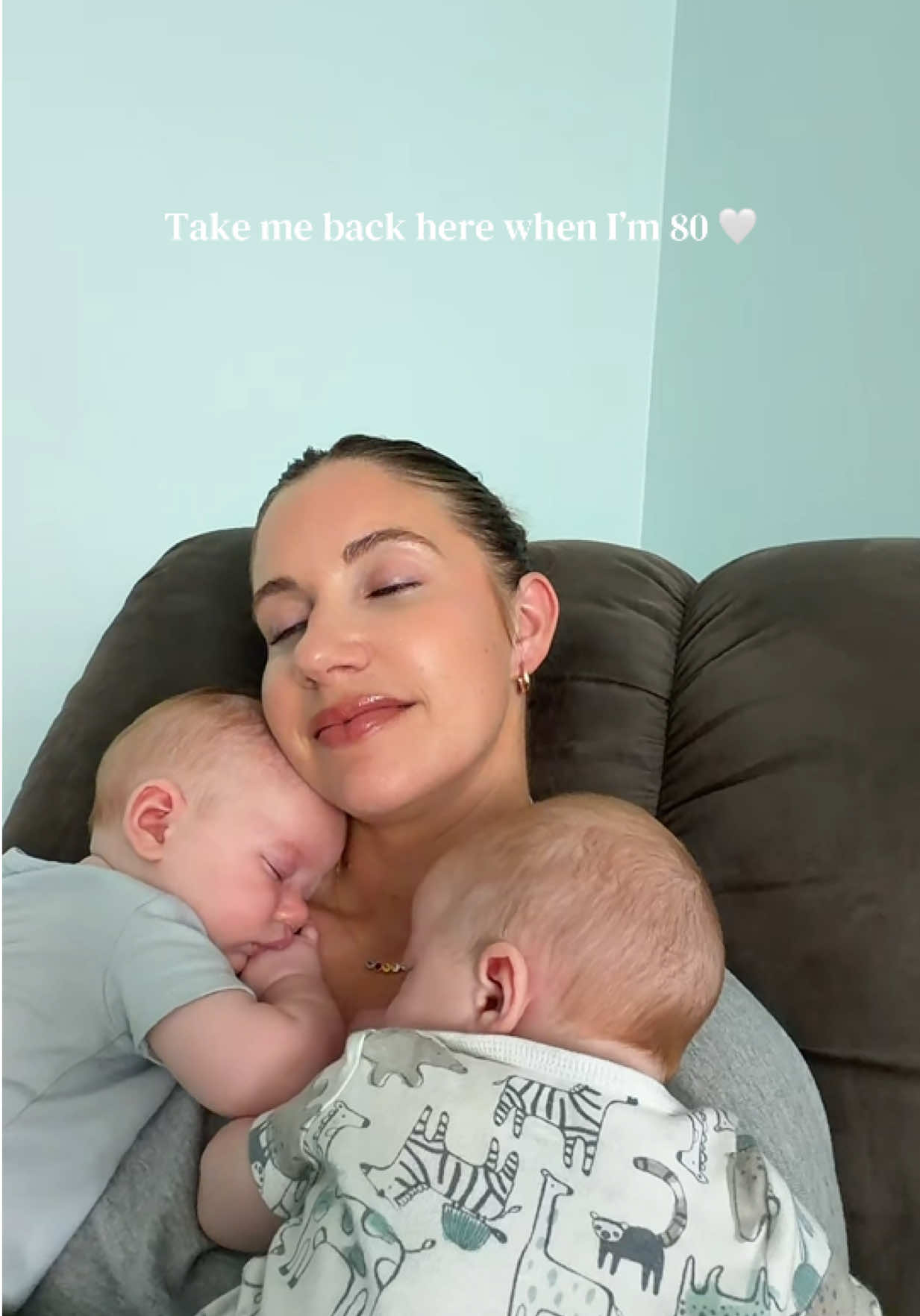 @Emily | Twin Mom + 3