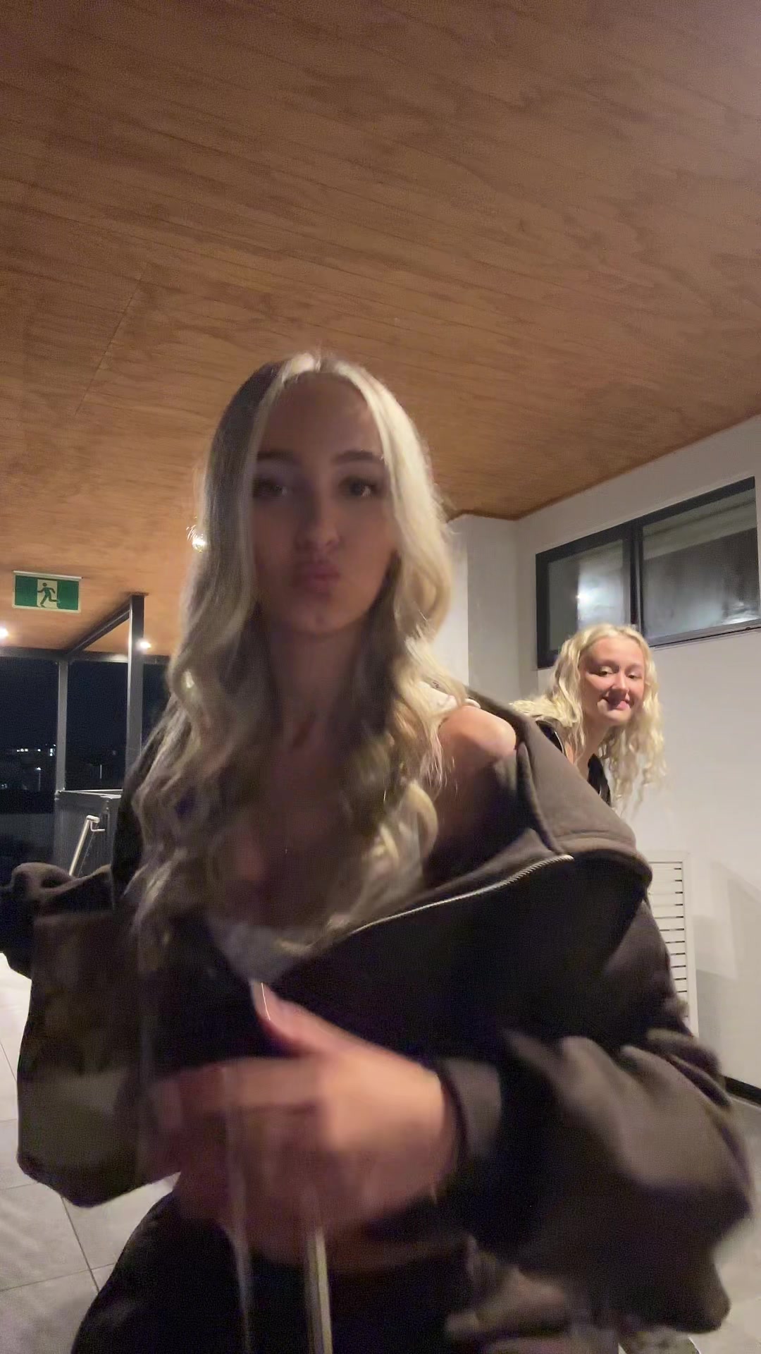 @chloe