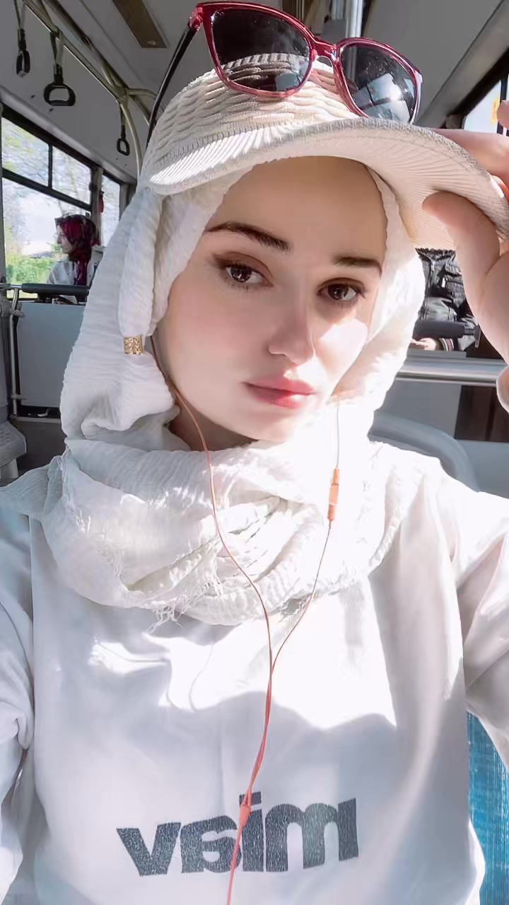 @Eftelyabenimm