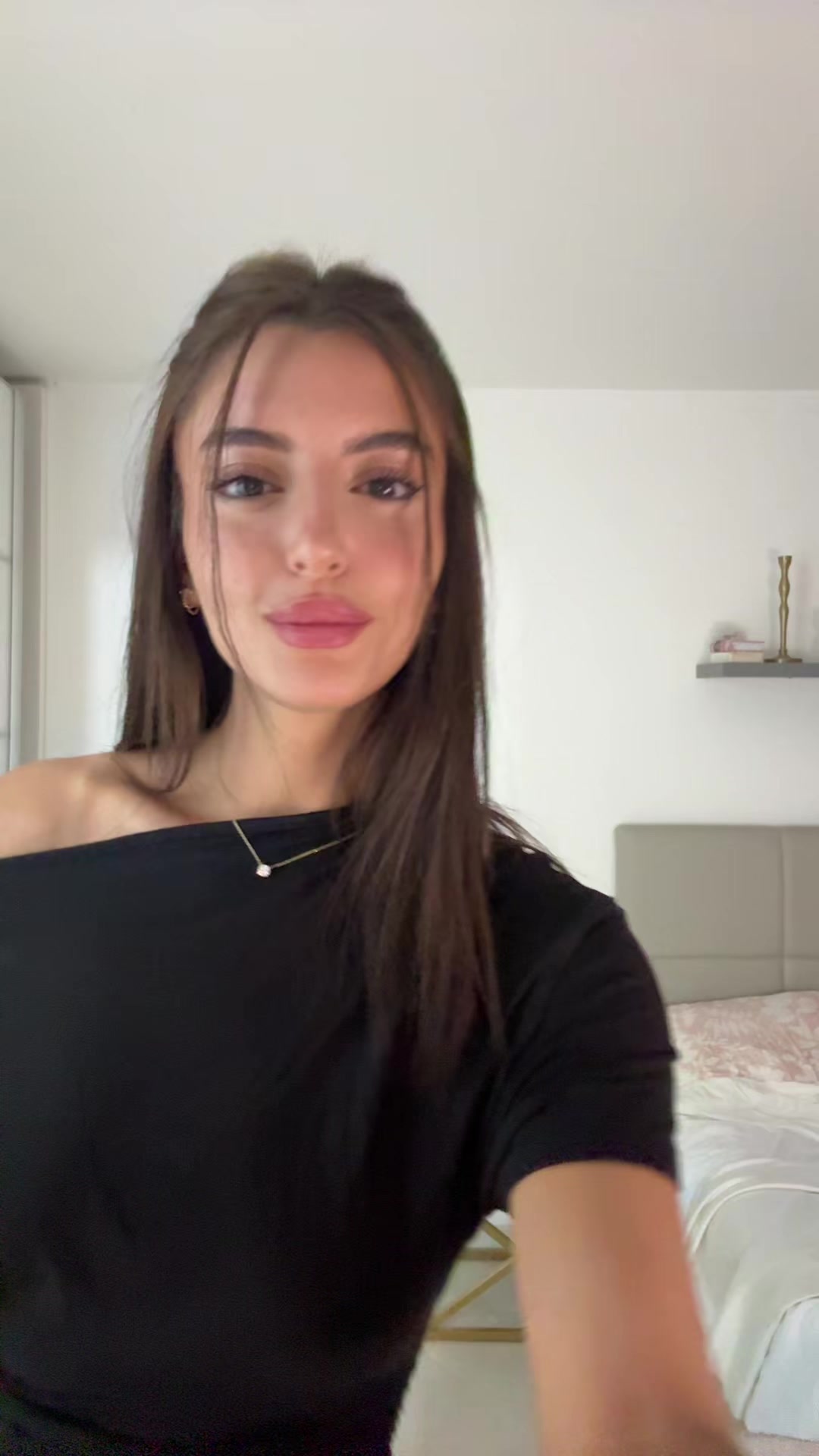 @זאת עם השמלות המפורסמות ✨