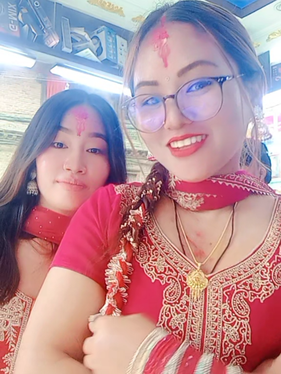 @laxmi..saru magar❣️☺️💐