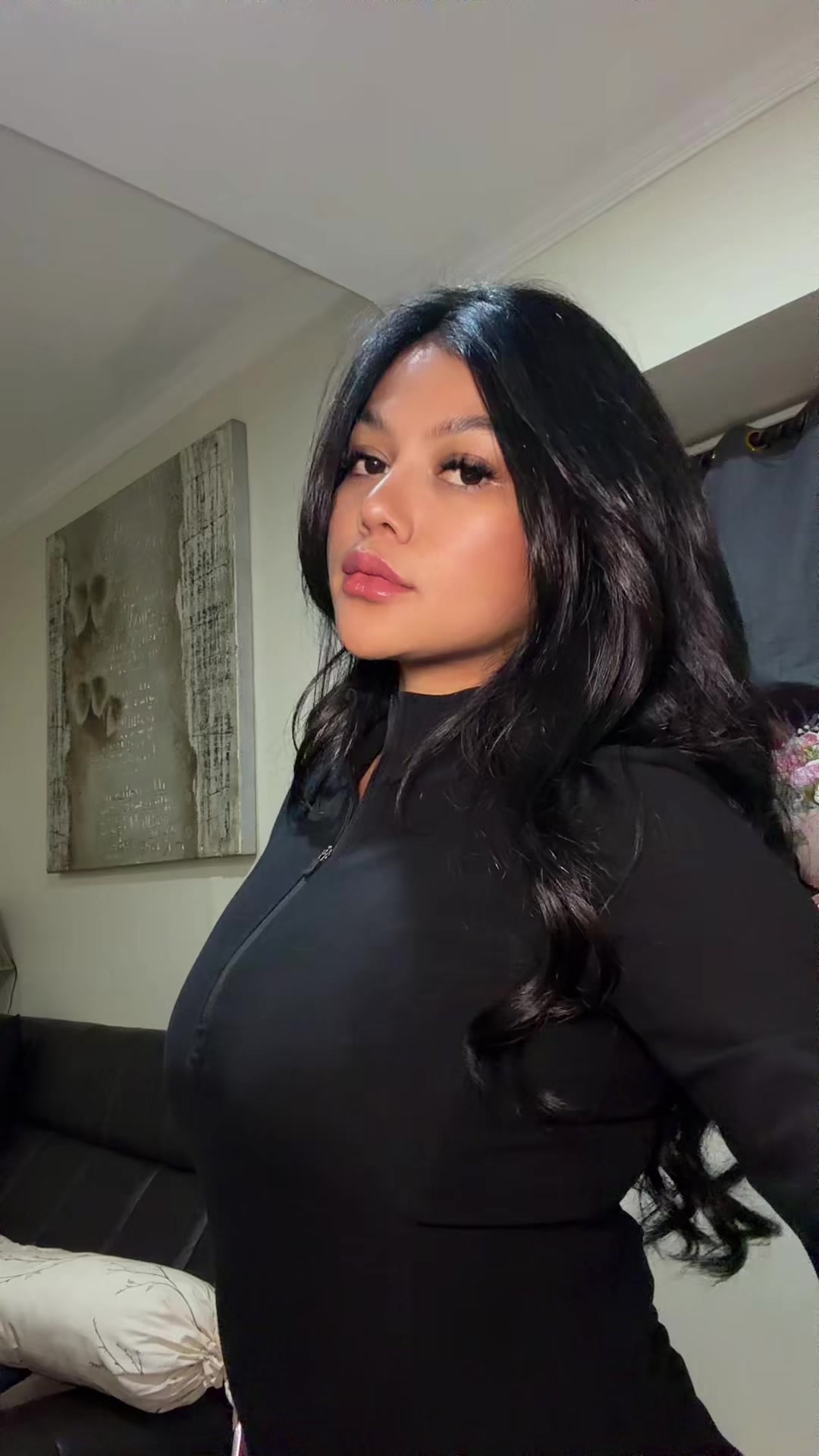 @Kikinii