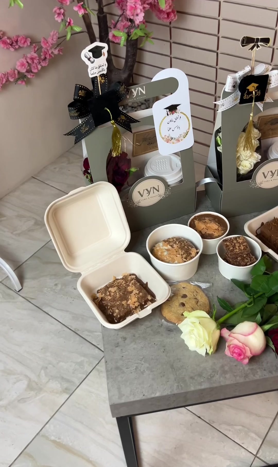 @VYN Coffee & Flowers