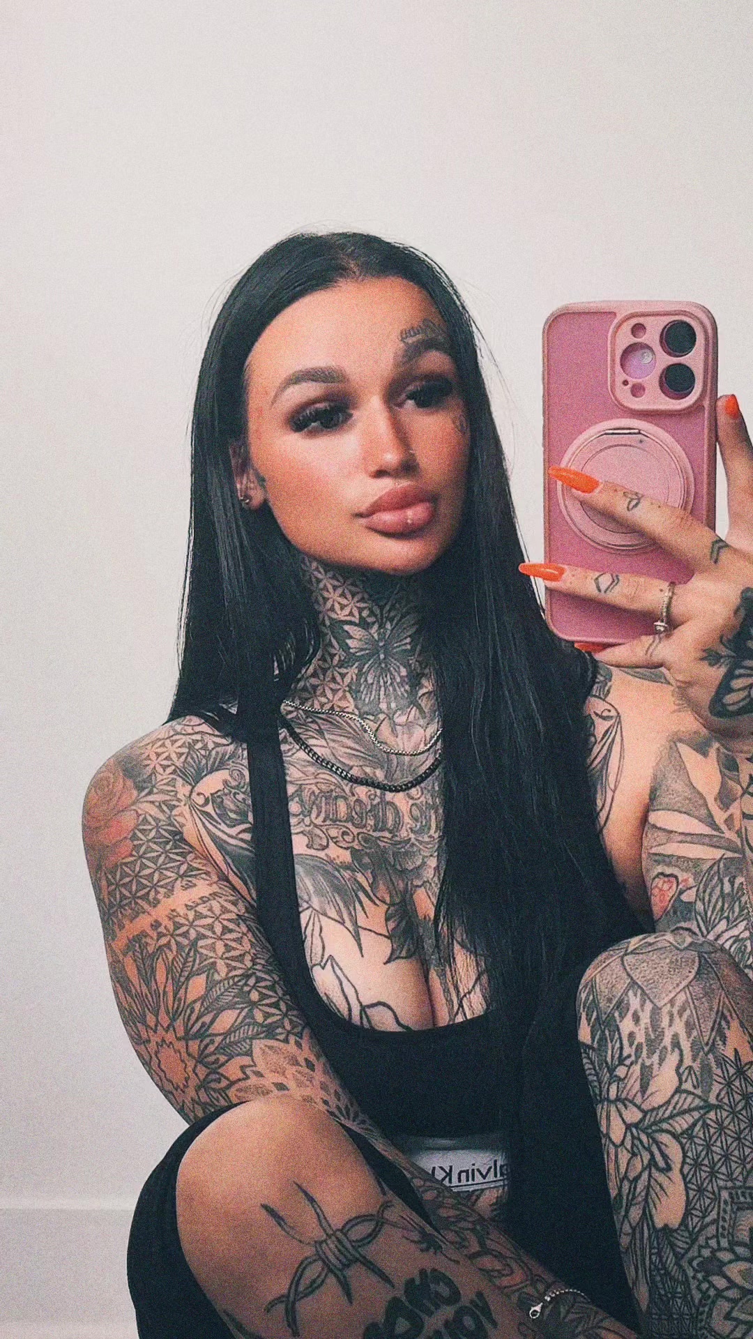 @Alexe🖤
