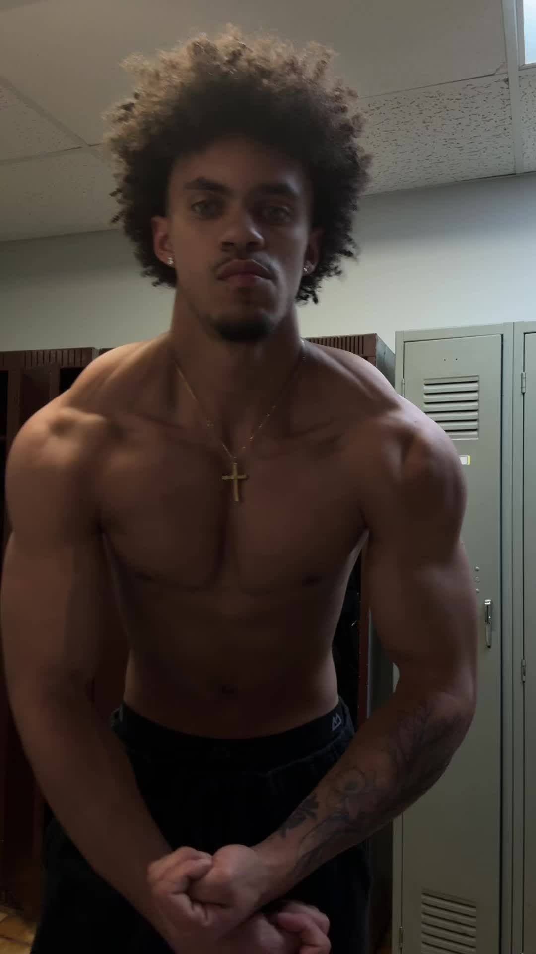 @d