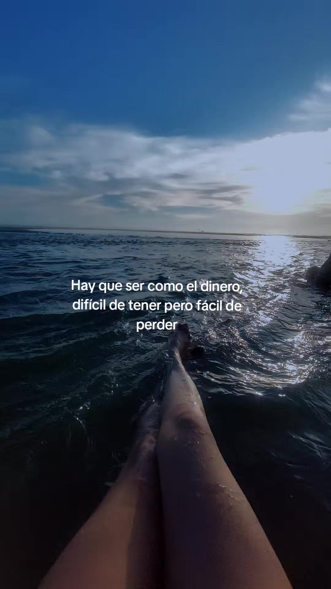 @Kat🤍🖤