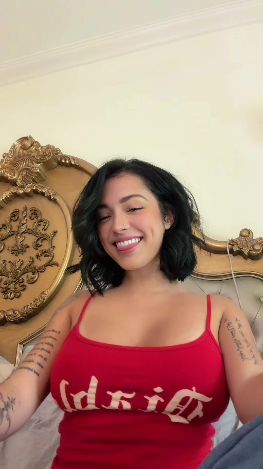 @Malu Trevejo