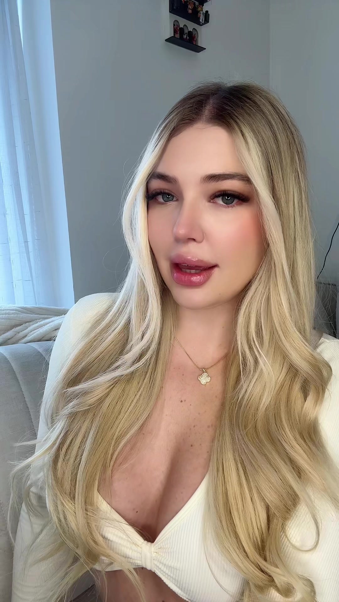 @larusayanaclips