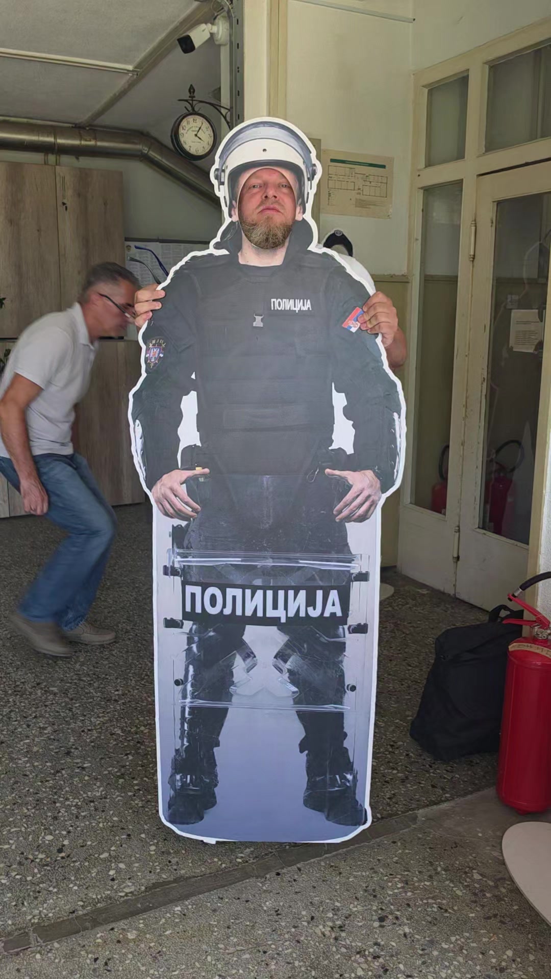 @vmkg