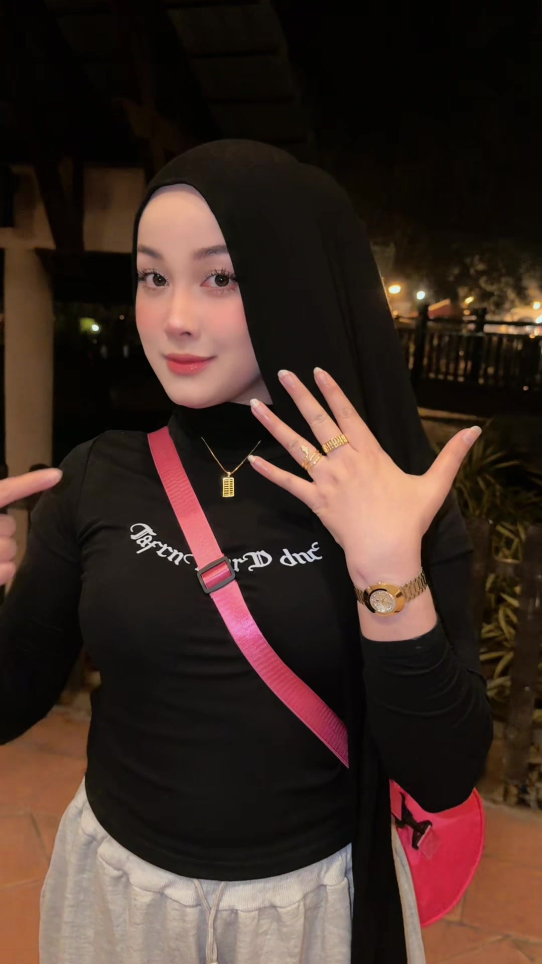 @lailasabella30