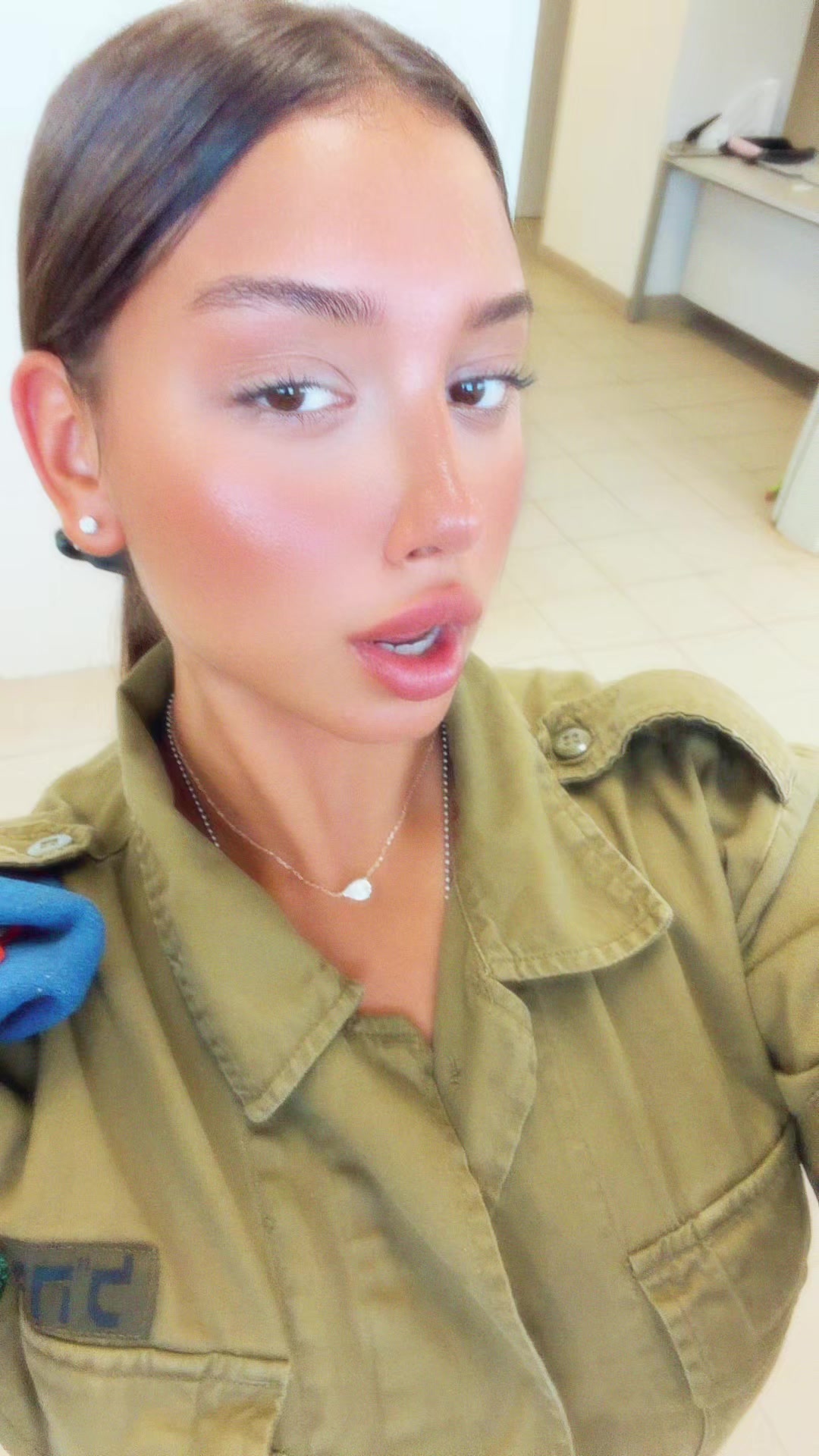 @Lin