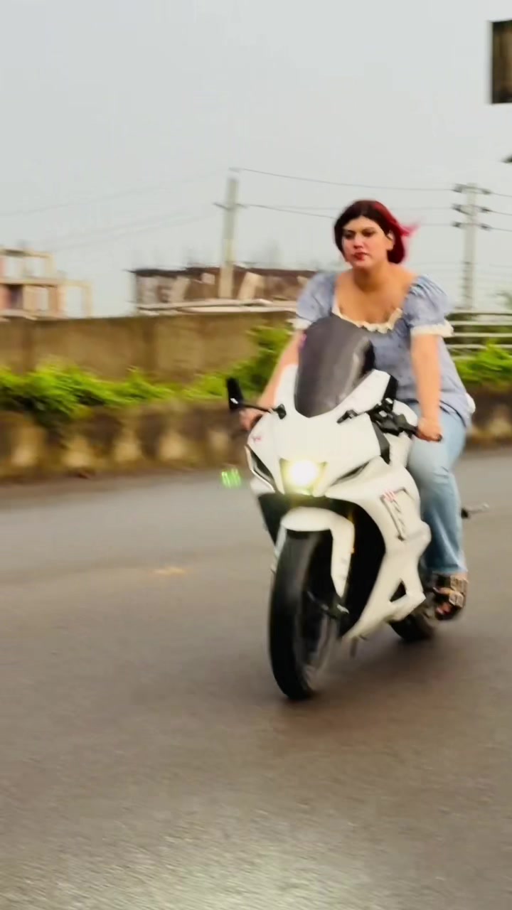 @Koli the lady biker