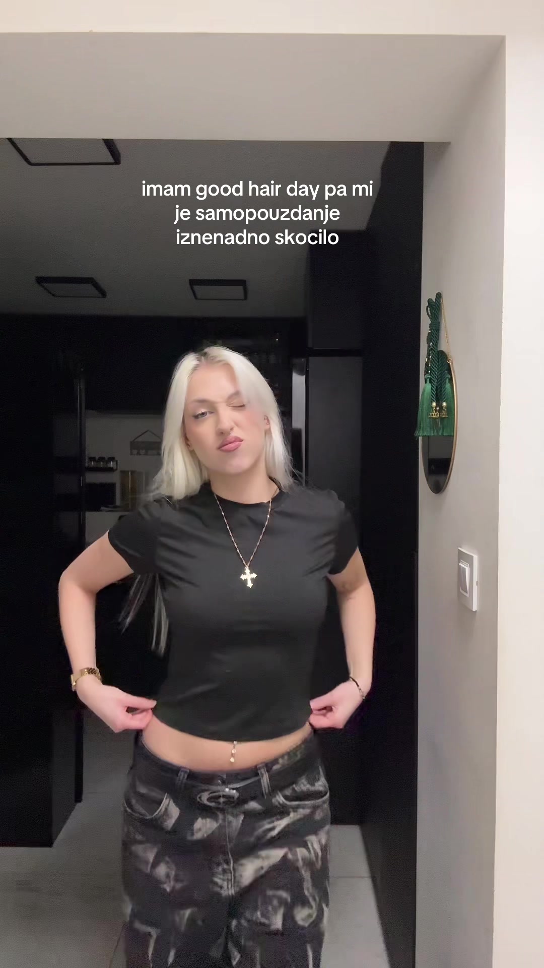 @larisa