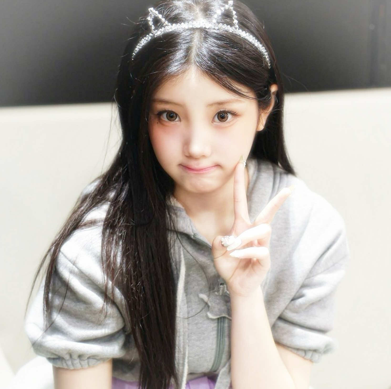 @๐๐จ๐จ๐ง๐๐ก๐ข๐ฉ