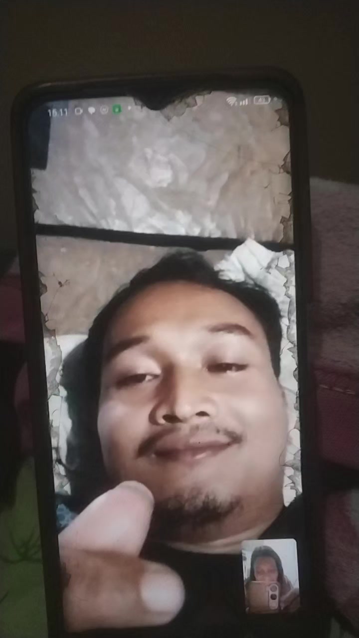 @Desyalif