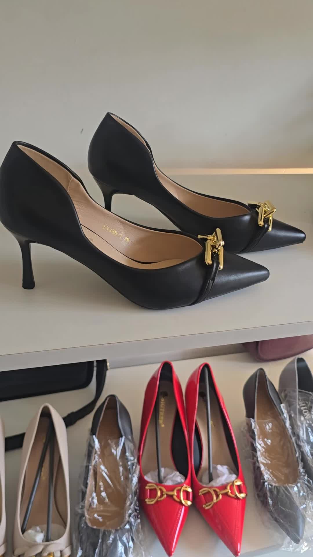 @Esem footwear