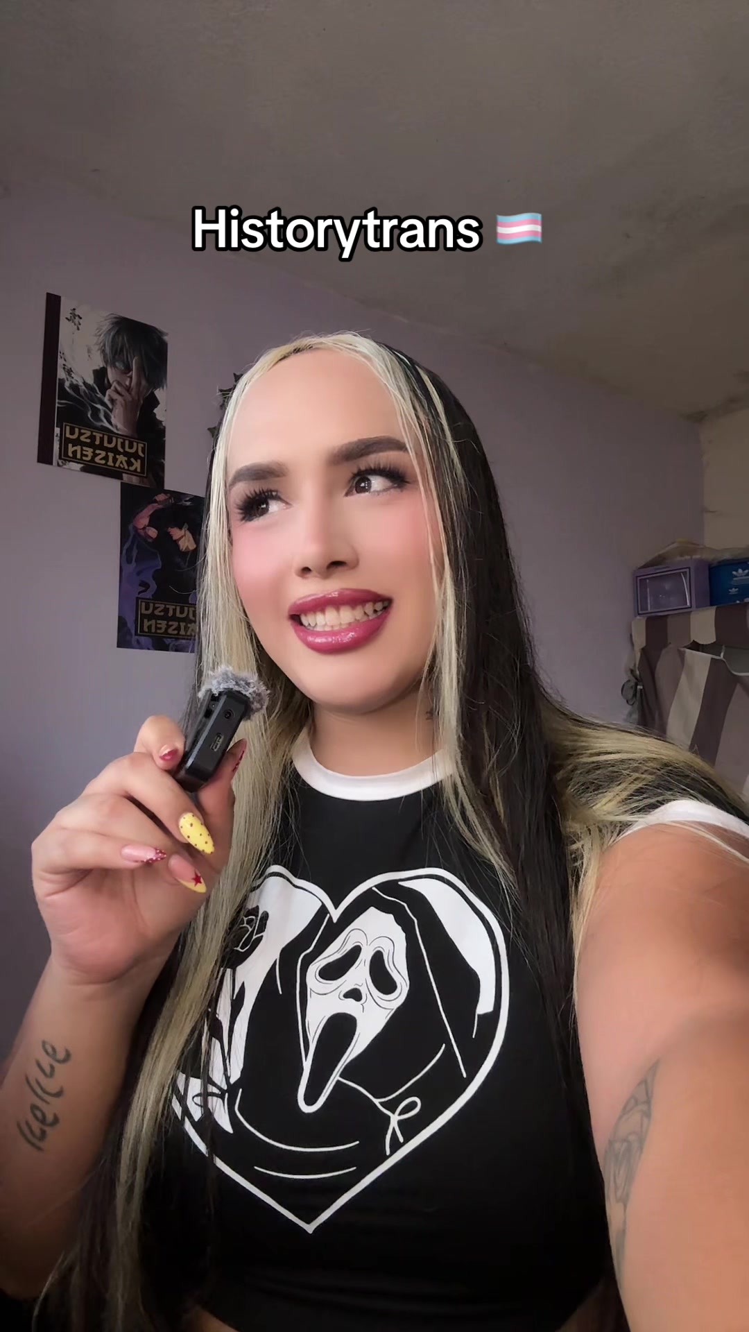 @Valeria Oficial