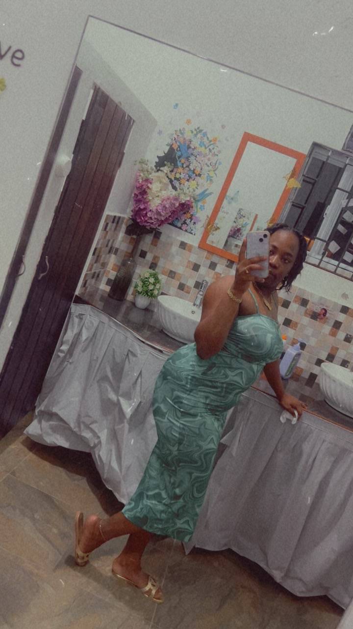 @Chloe_the_lucian 🇱🇨❤
