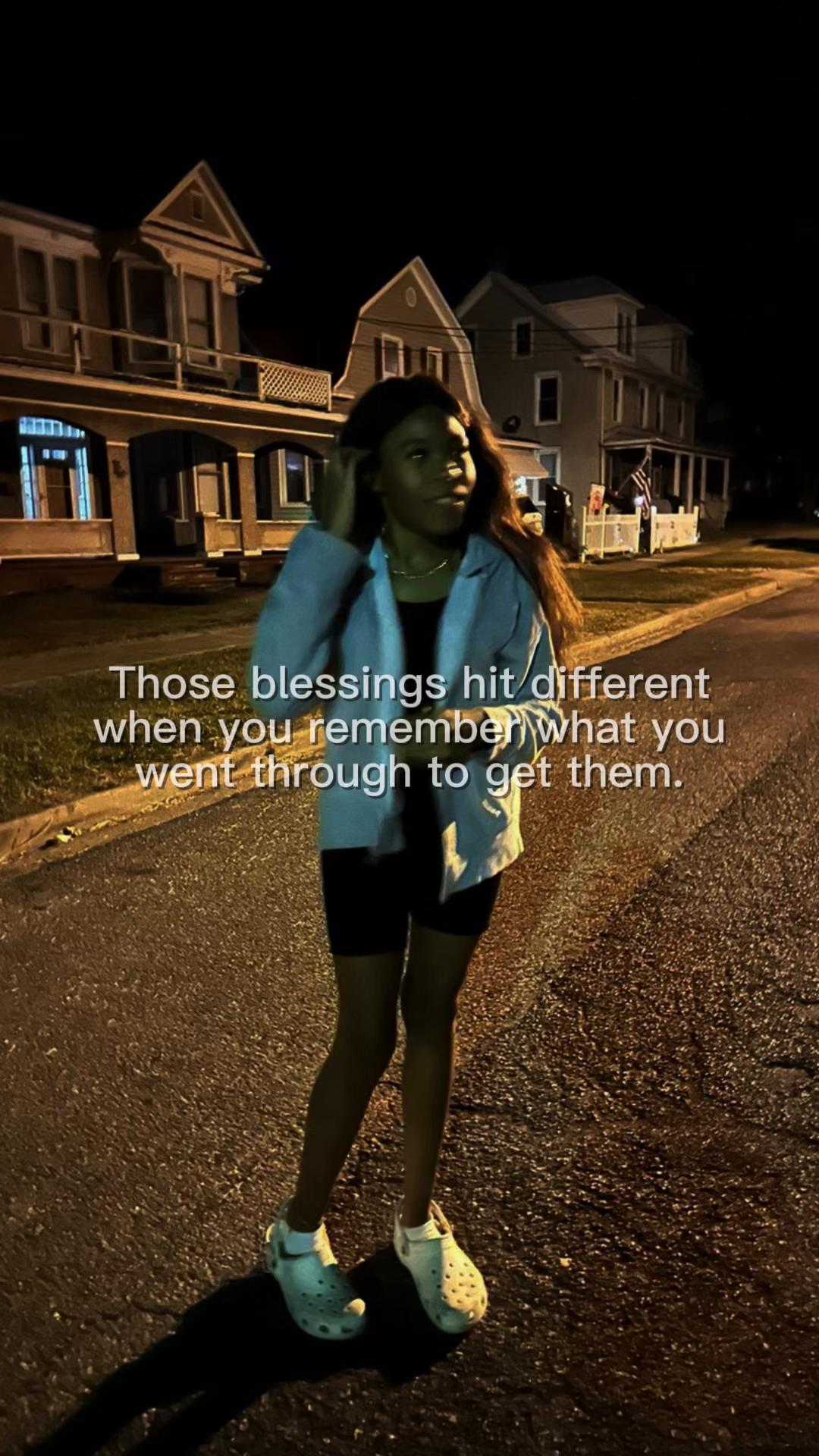 @Neesha Dee