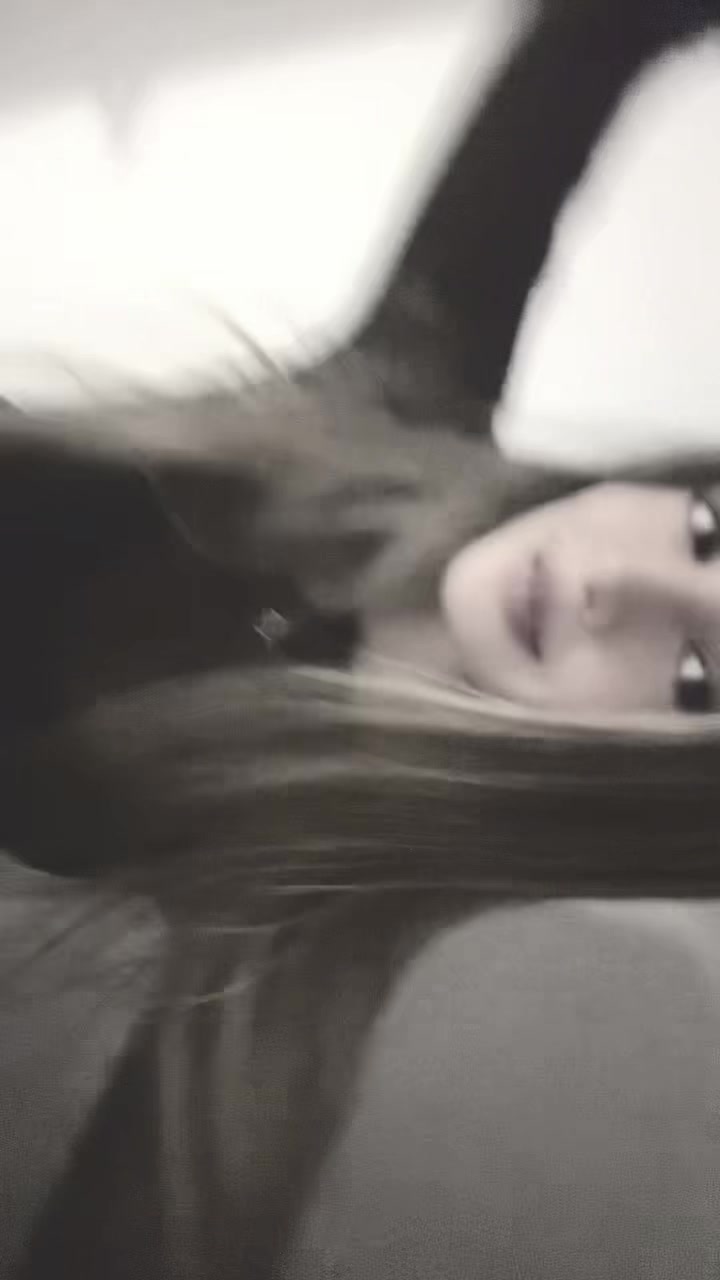 @elena