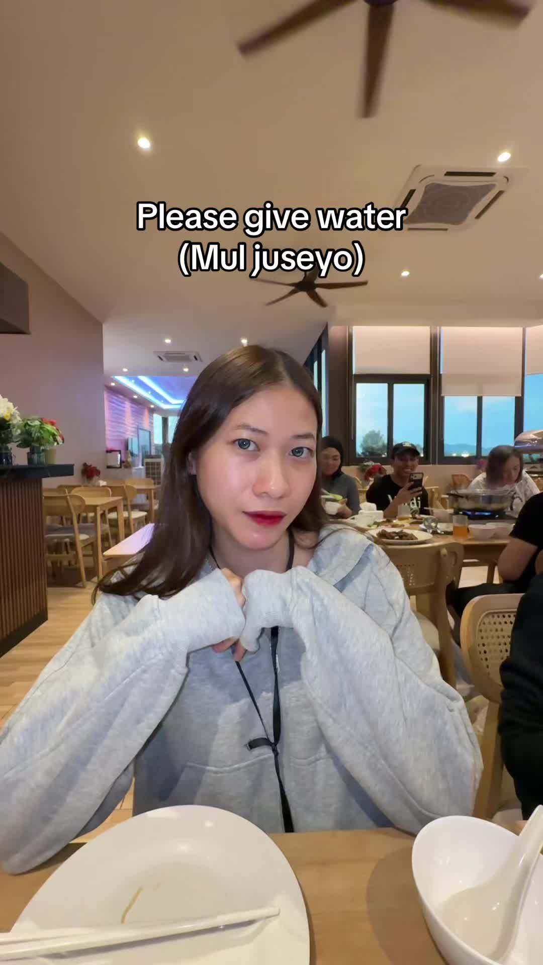 @Sarabloom