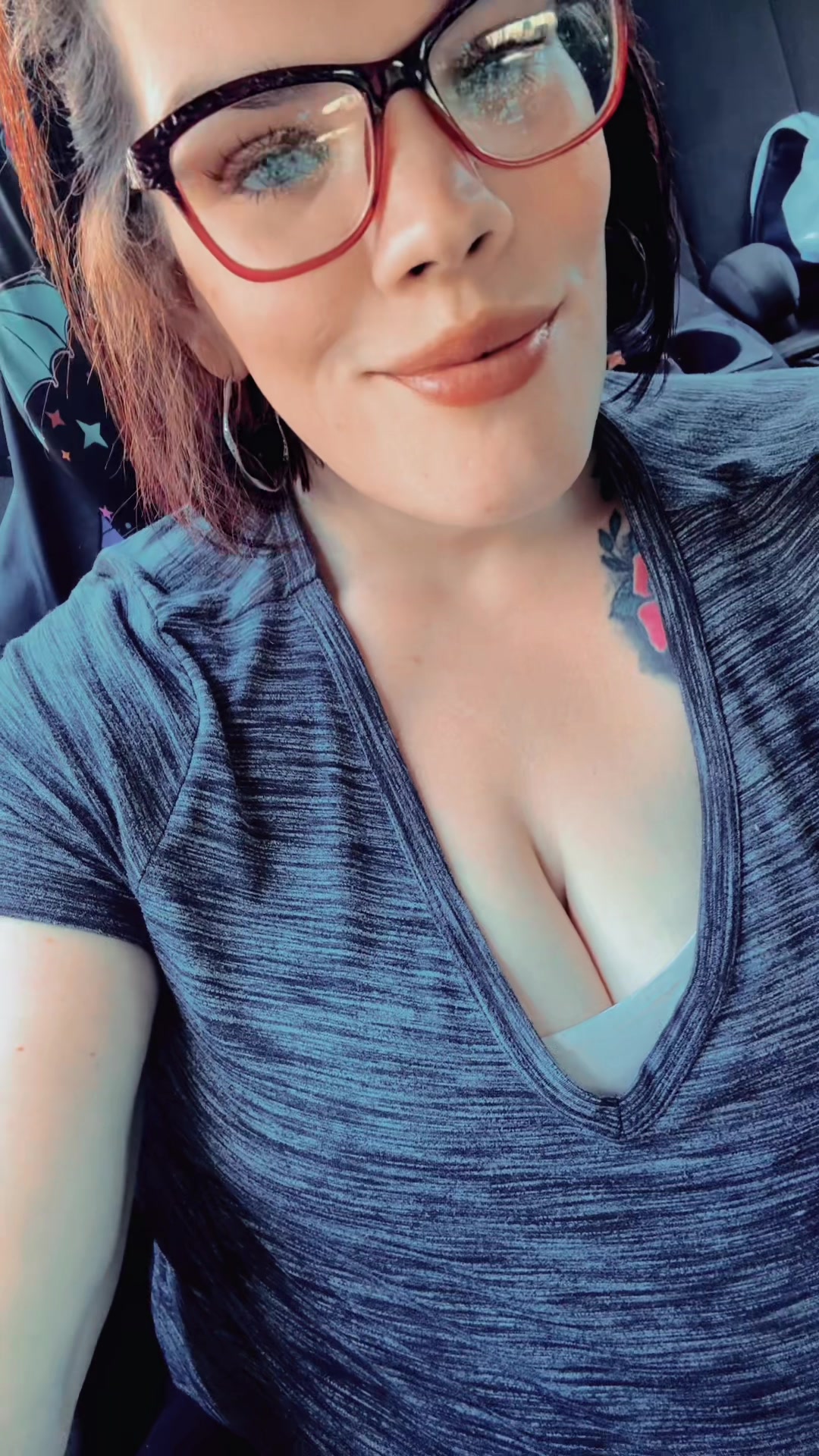 @Chaos_And_Roses89