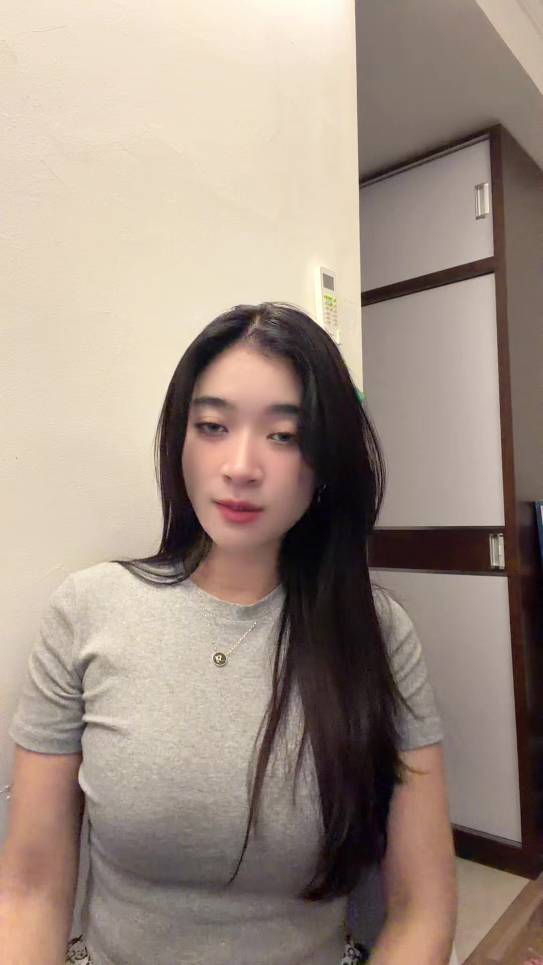 @Dinaaristiana