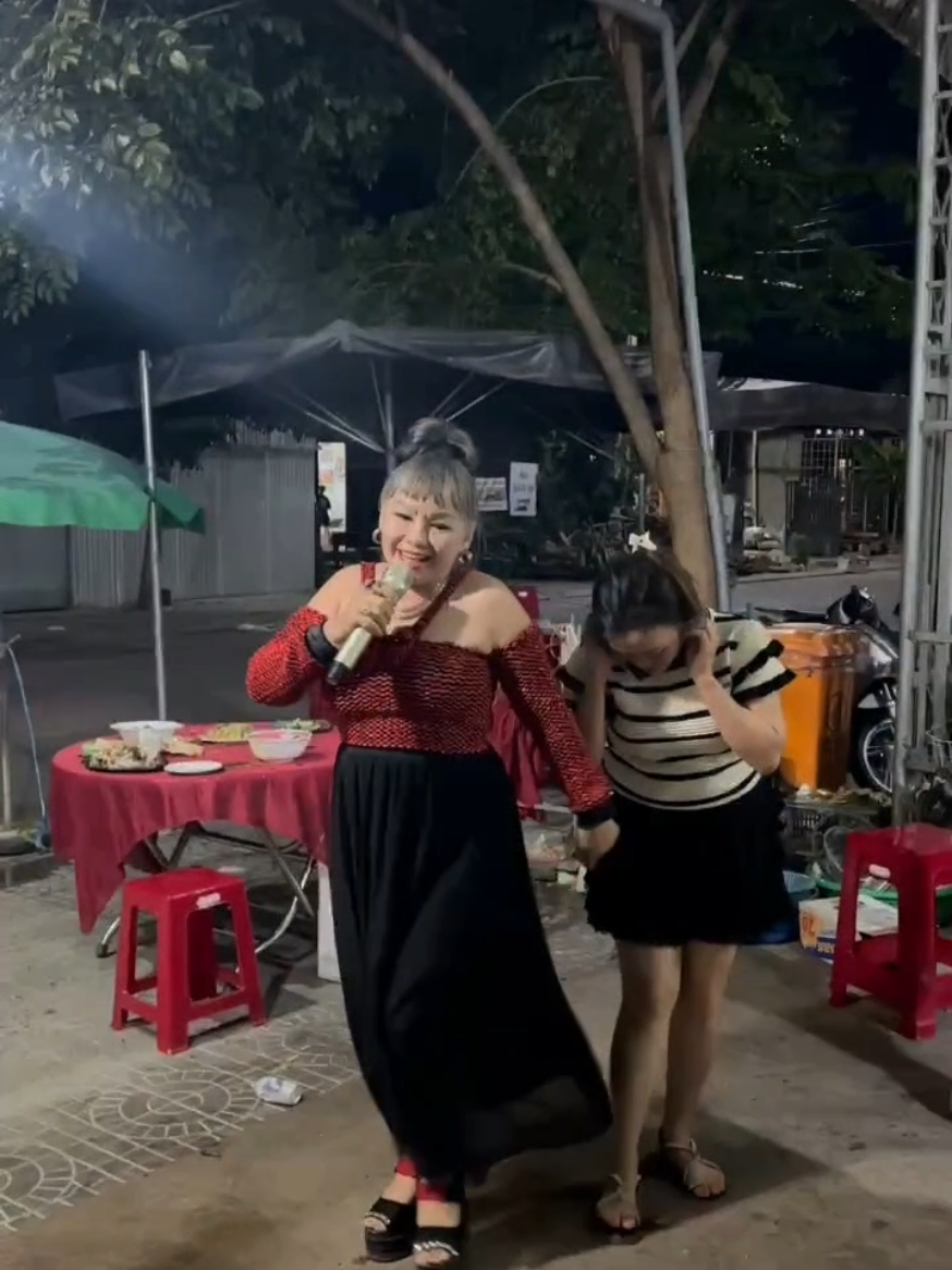 @HỒNG HẠNH 358