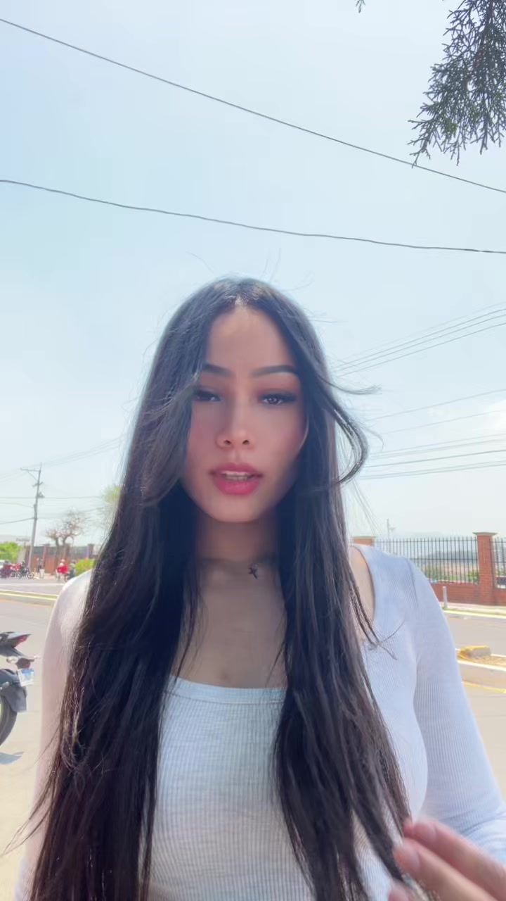 @Maria Lobos🍒
