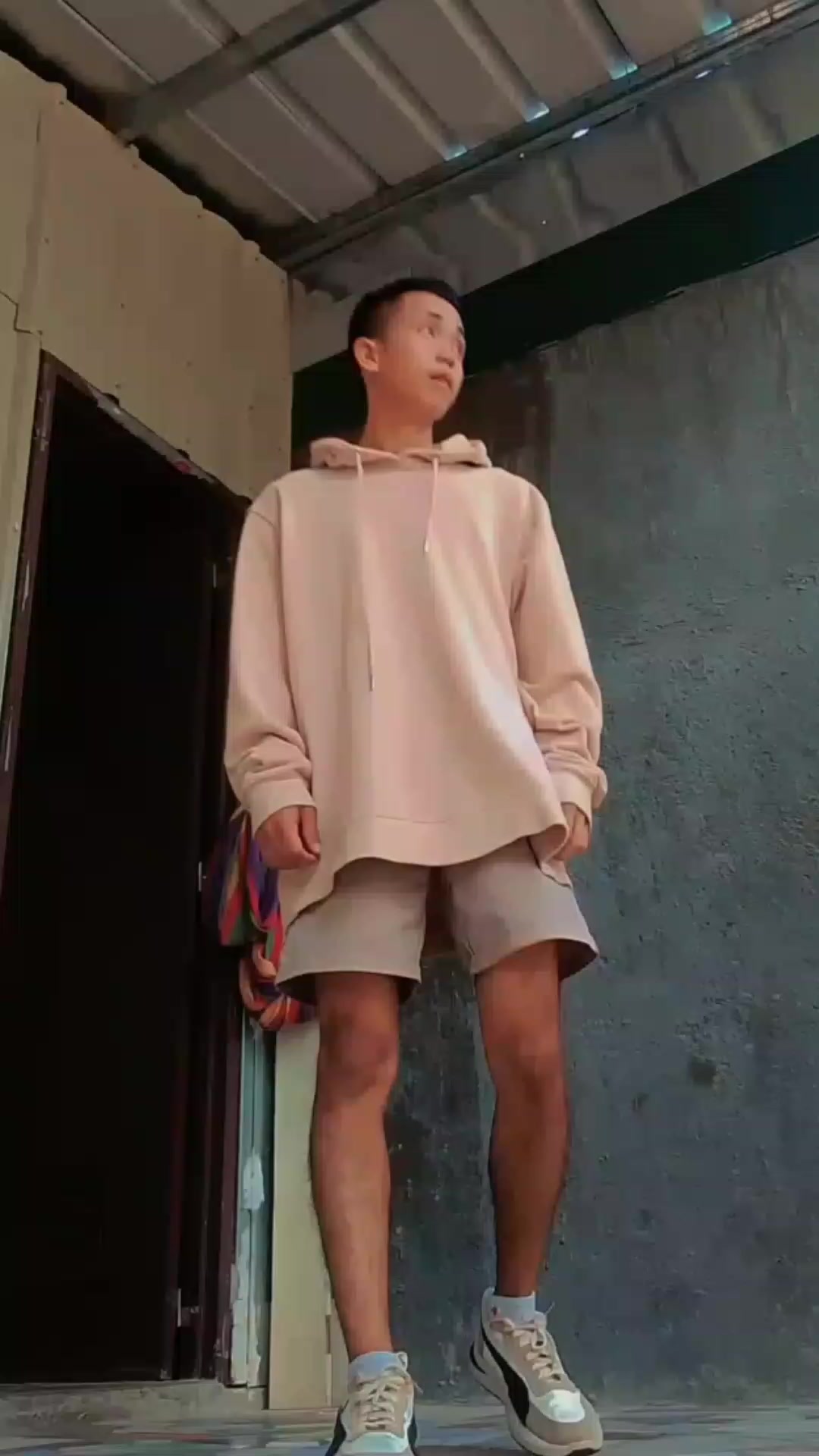 @Yhunie