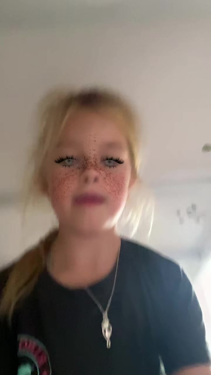 @shellydokic1