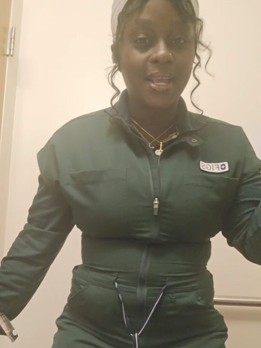 @Melaninbaddieinscrubs