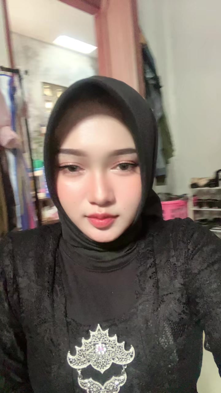 @Indyrhmaa