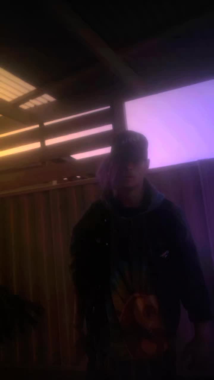 @Wølfæsïn _Raevyn_