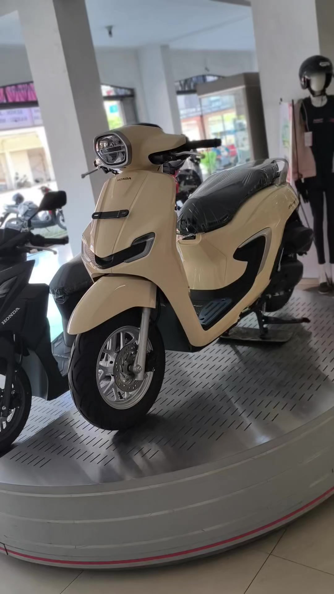 @Arista Honda Sekawan motor