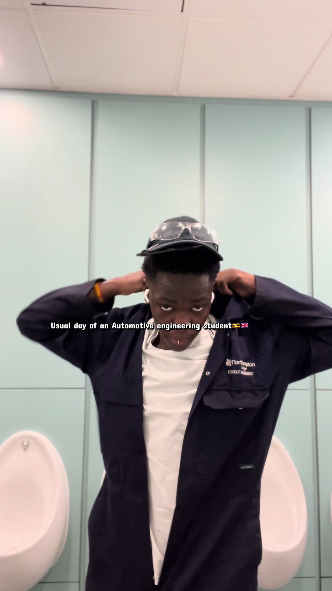 @Trevor256🇺🇬