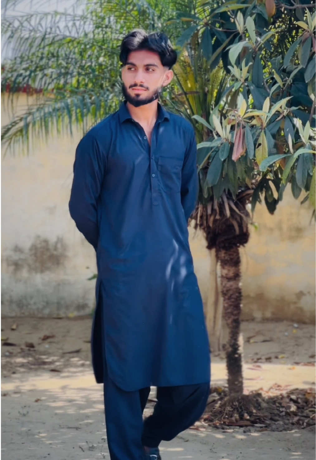 @Sʜᴇʀᴀᴢii 🇵🇰