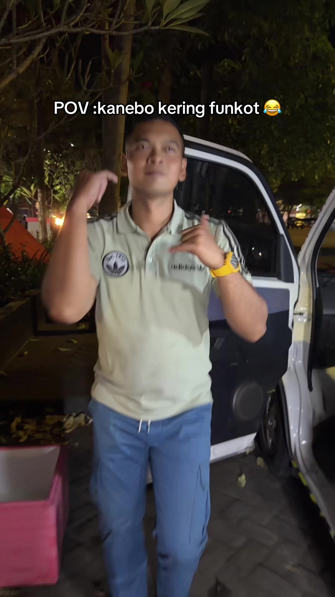 @Es hallo dek ๐ฎโ๏ธ๐