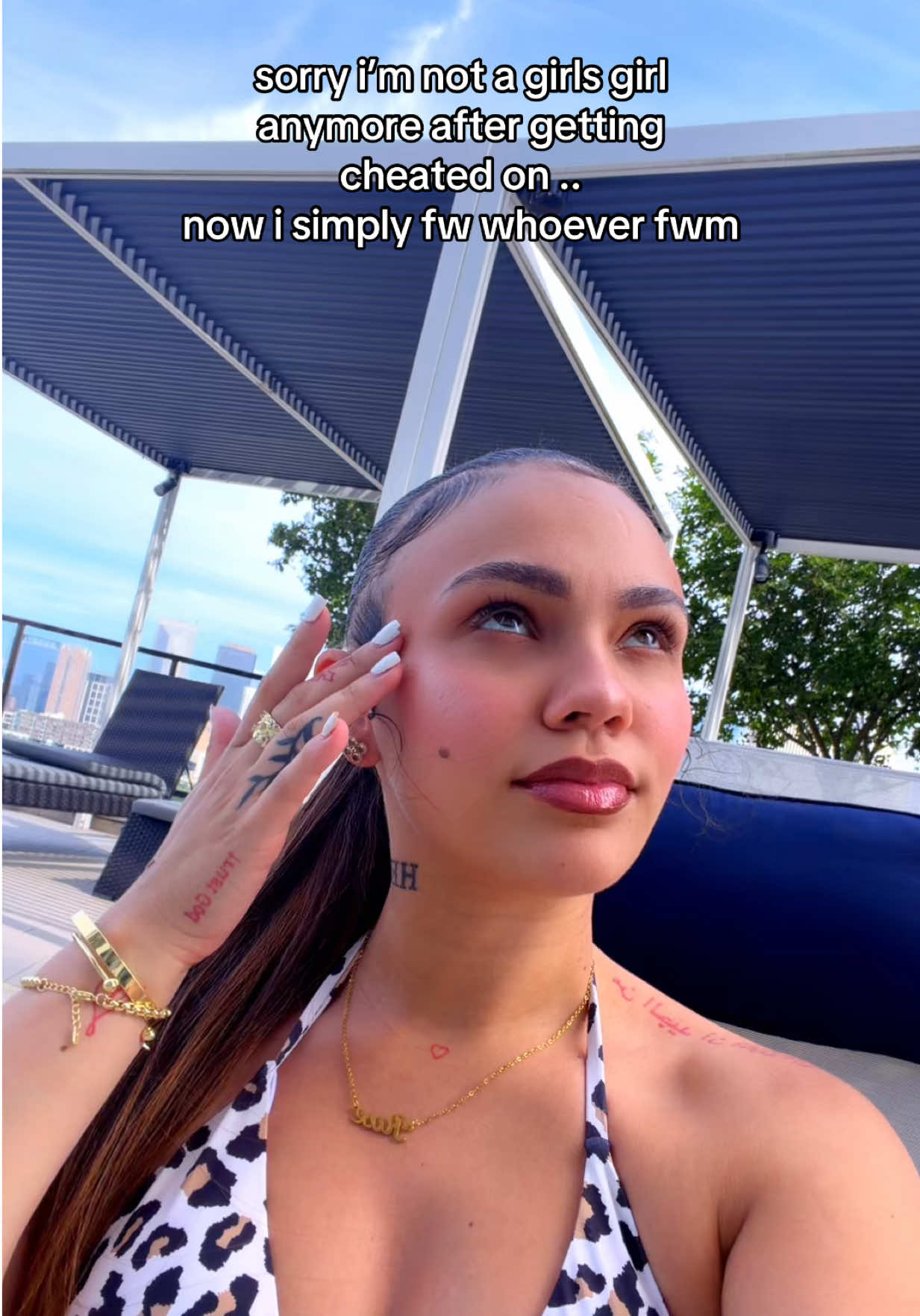 @HER. 💋