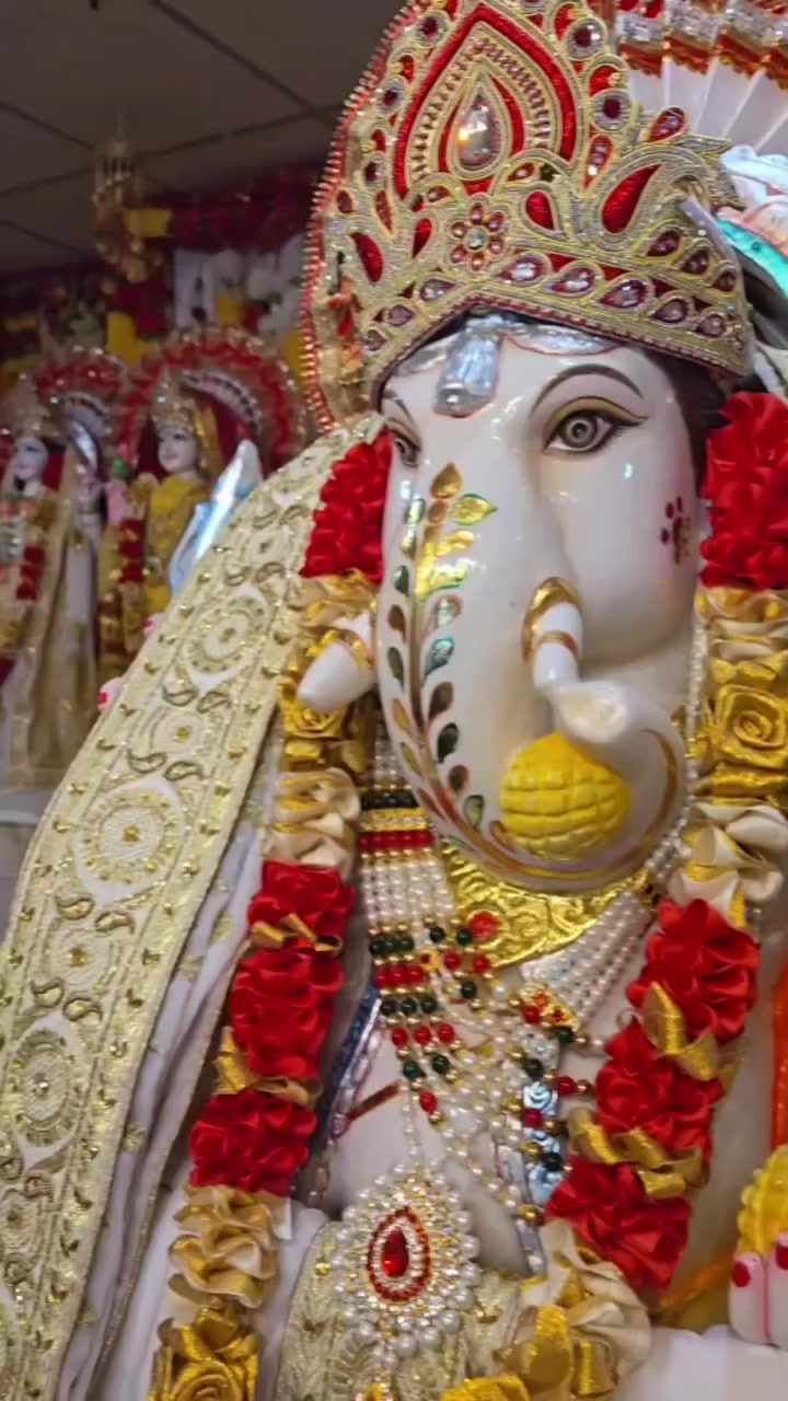 @Shri Radha Krishna Mandir