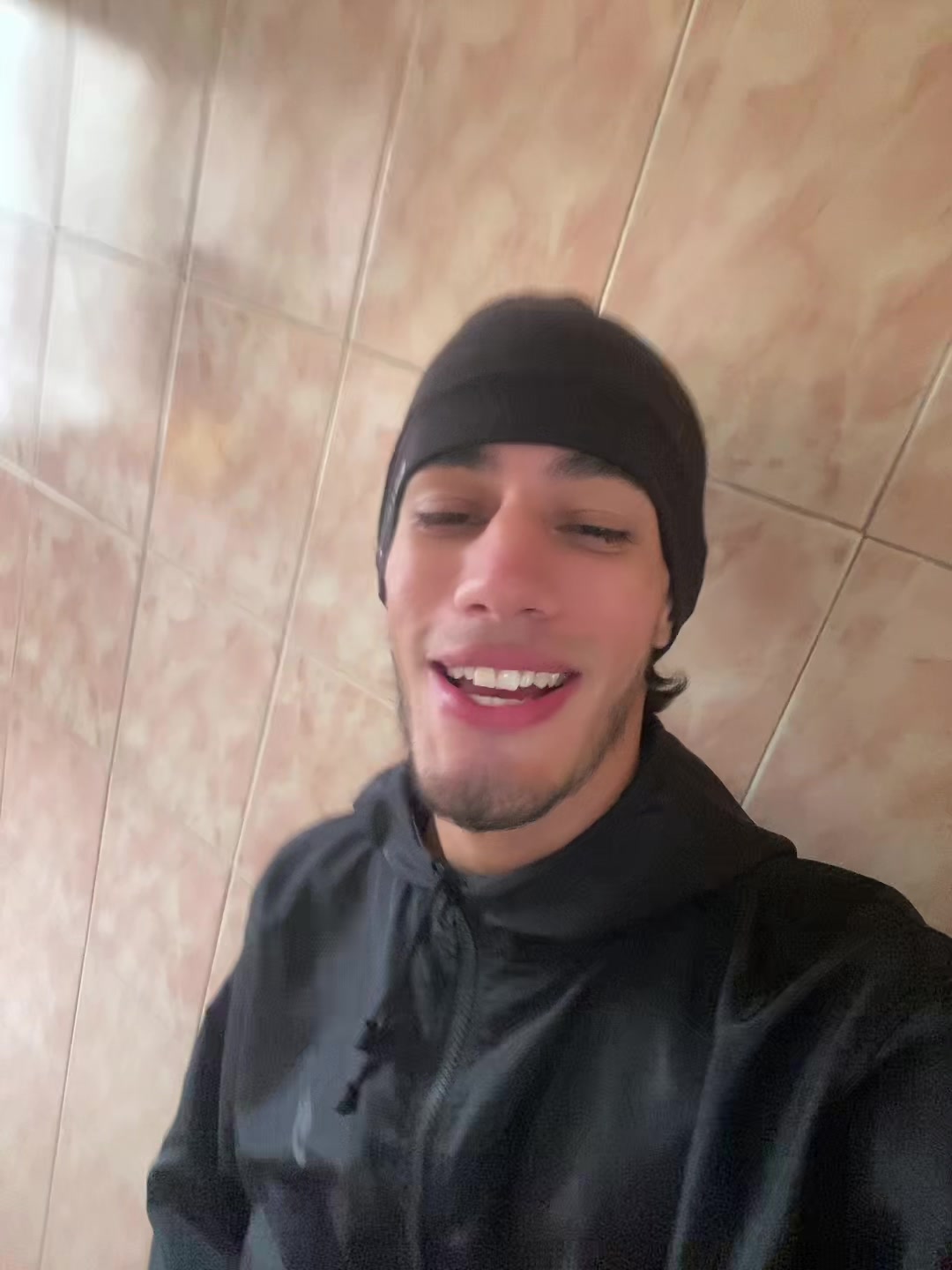 @&zwj; Brycezambrano