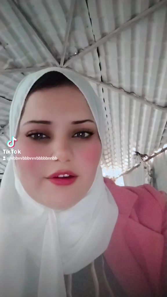 @ست البنات يسر