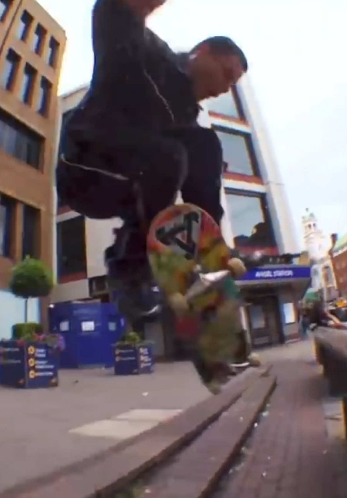 @Clipskateboard