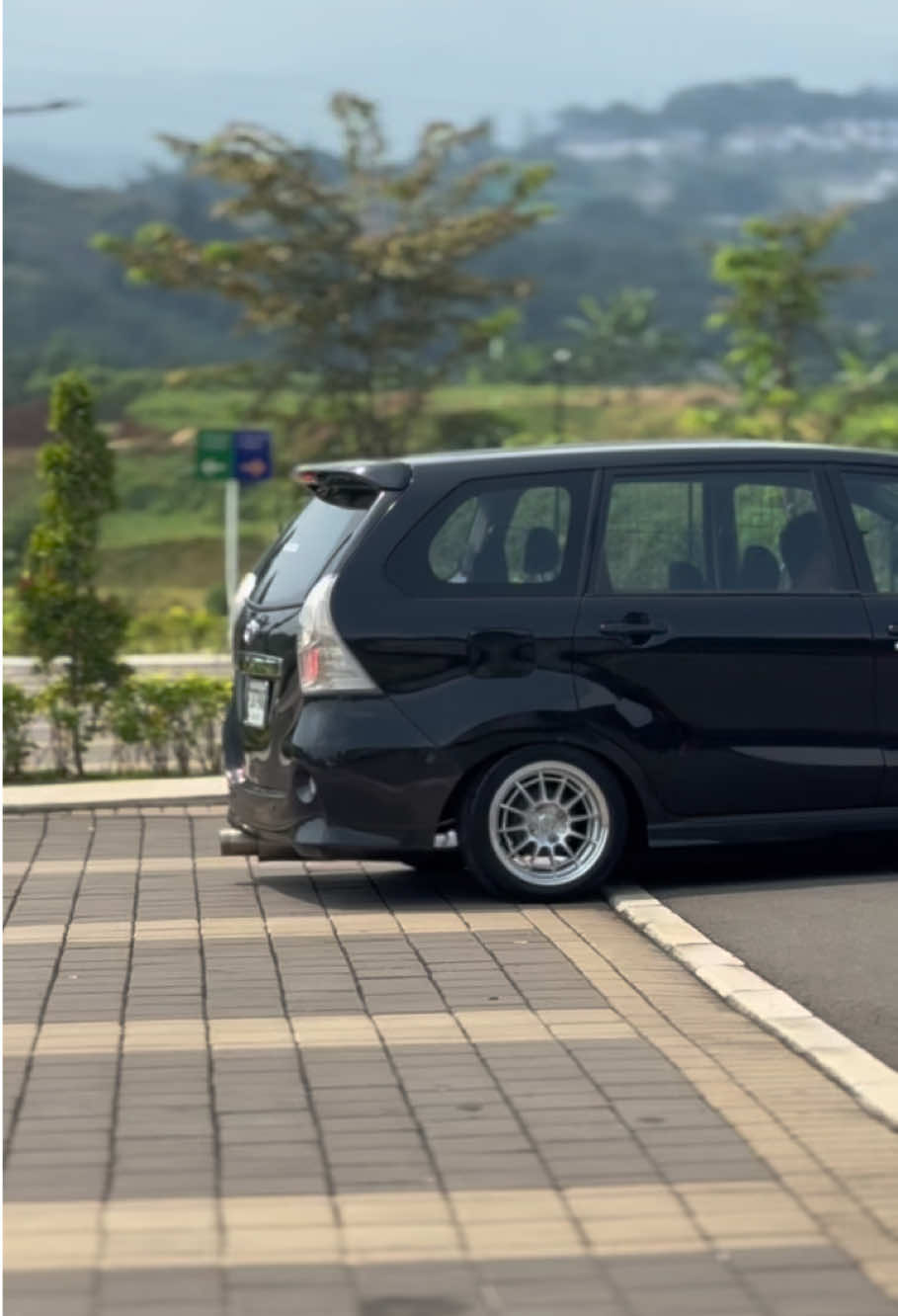 @Veloitem