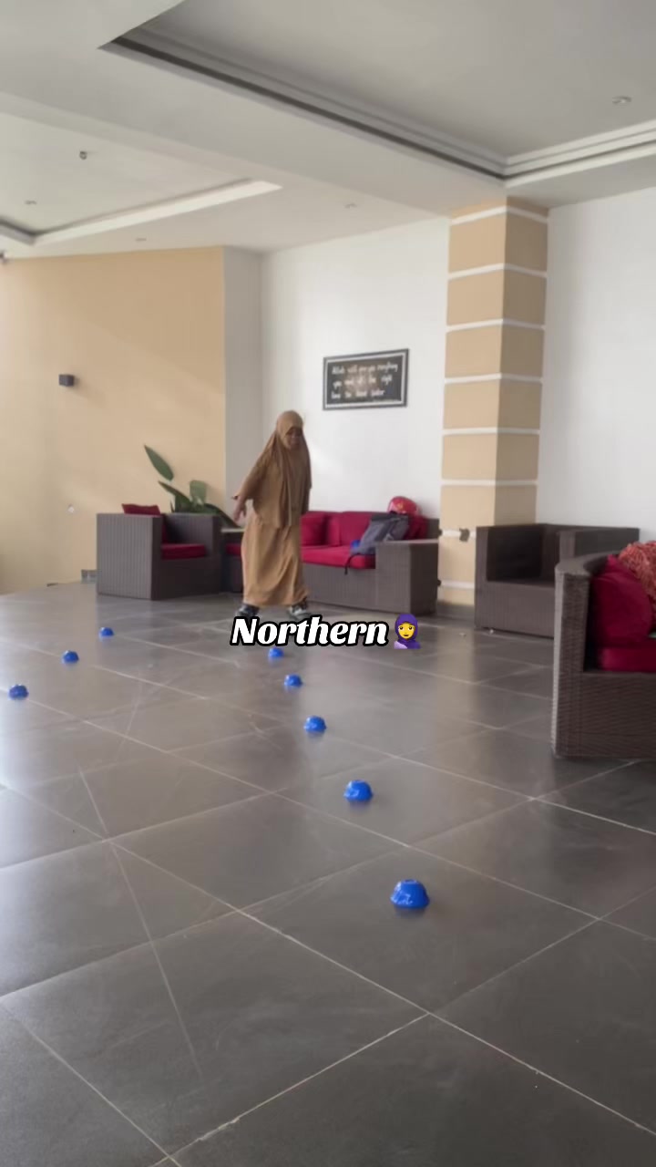 @🧕🌸NORTHERN ♎️ 🛼