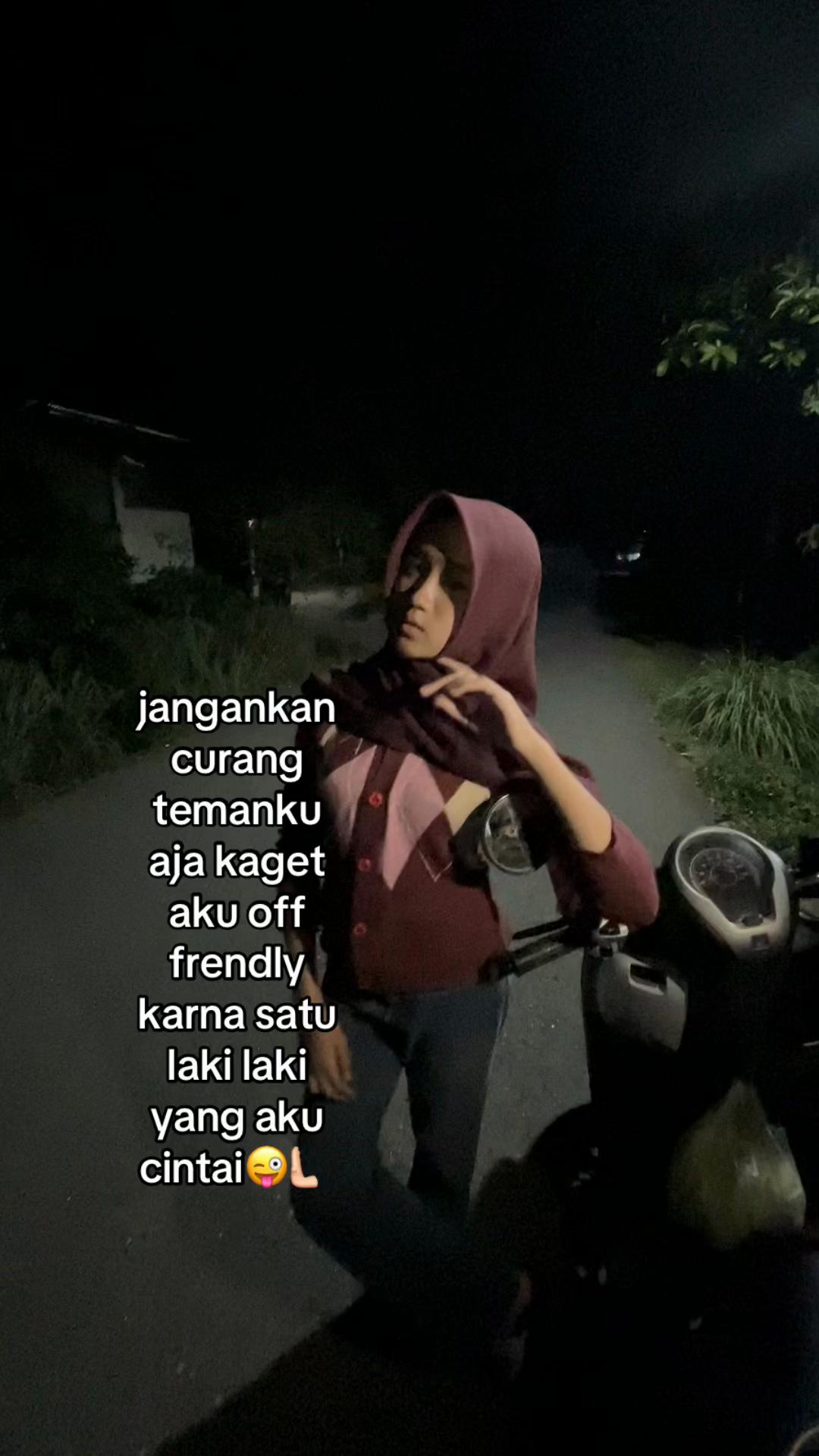 @✮